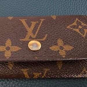 Louis Vuitton Key Holder